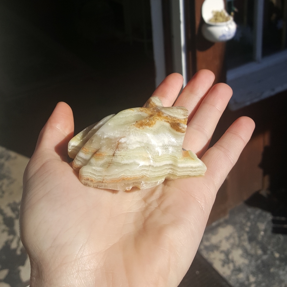 Adorable Mini Banded Onyx Frog Carving